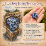 Cubo burattato di diaspro a punti blu