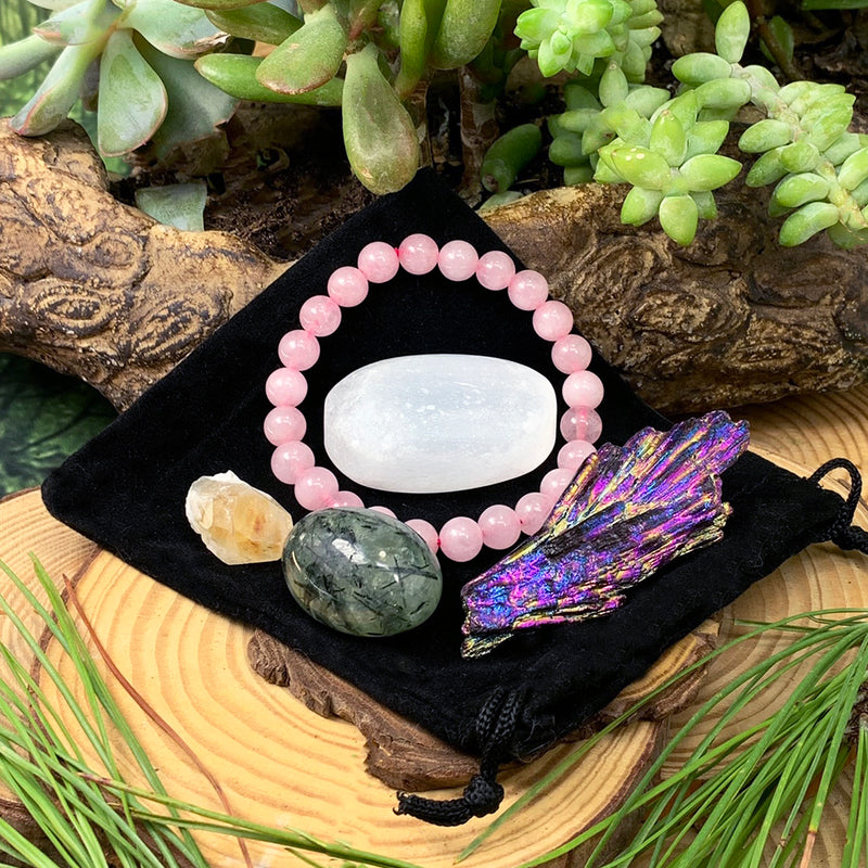 Set di astucci Tranquility con bracciale Mala in quarzo rosa