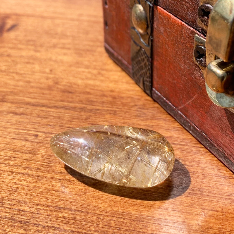 Lágrima de quartzo rutilado de cabelo de anjo