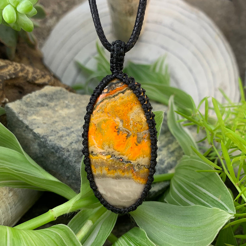 Bumblebee Macramé Pendant Necklace