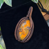 Colar com pingente de fio de cobre Bumblebee Jasper