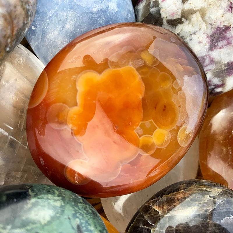 Carnelian Palmstone - palmstone