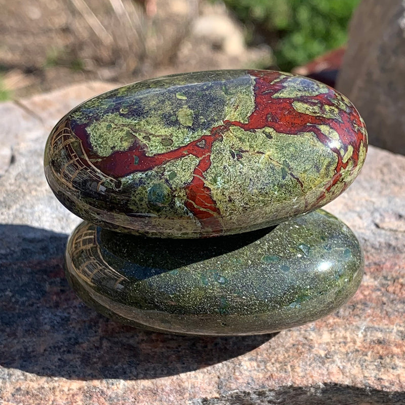 Piedra de palma de sangre de dragón