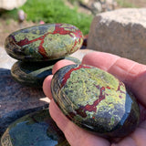 Piedra de palma de sangre de dragón