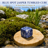 Cubo burattato di diaspro a punti blu