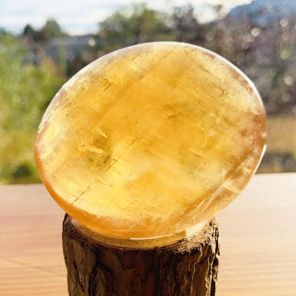 Honey Calcite Palm Stone - palmstone
