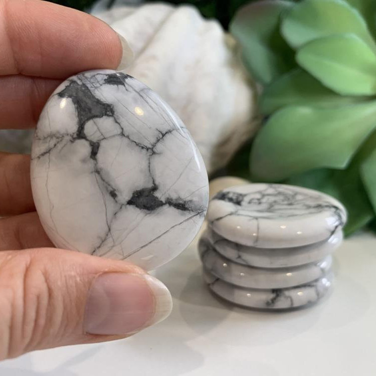 Howlite Worry Stone - worrystone