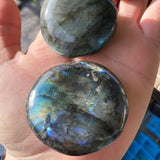 Labradorite Palmstone - palmstone