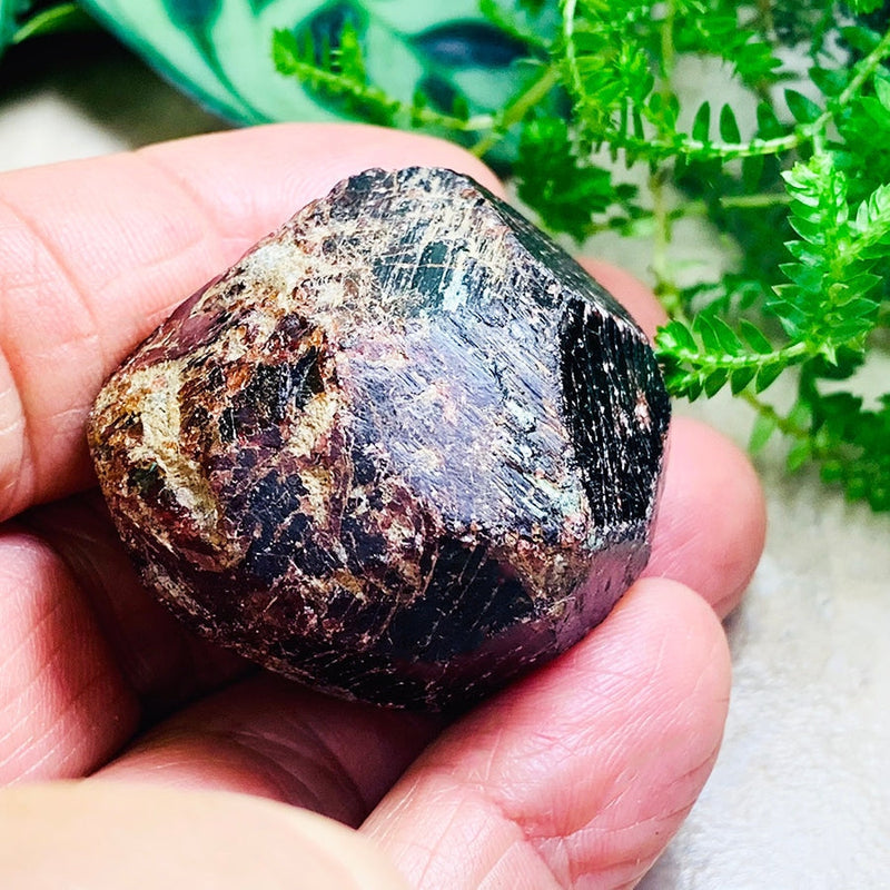 ARRON Rough Red Garnet - rawstone