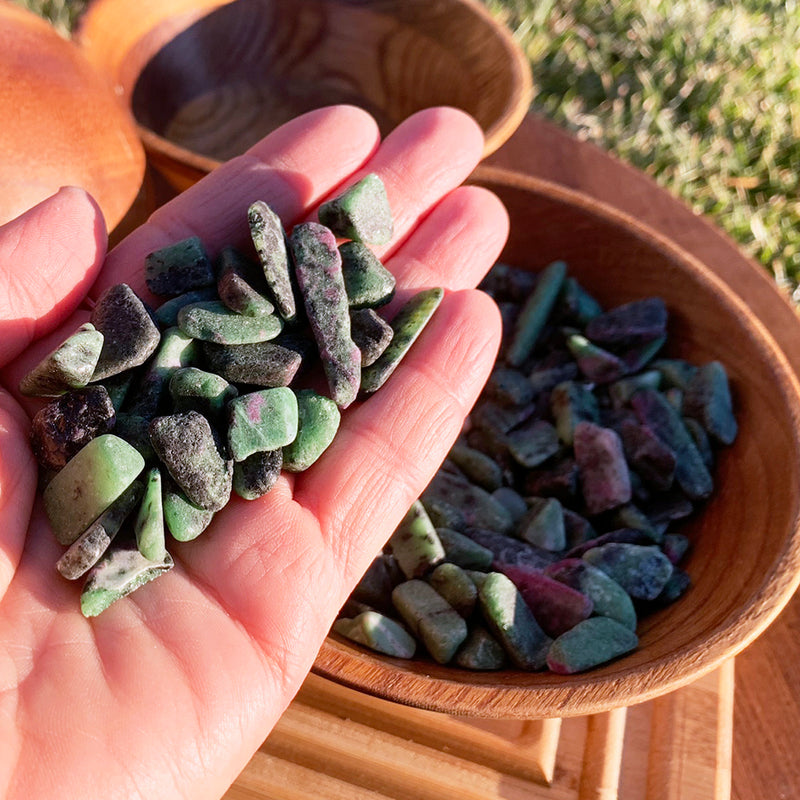 Ruby In Zoisite Mini Ædelsten (50 Gram / 1,7 oz. Parti)