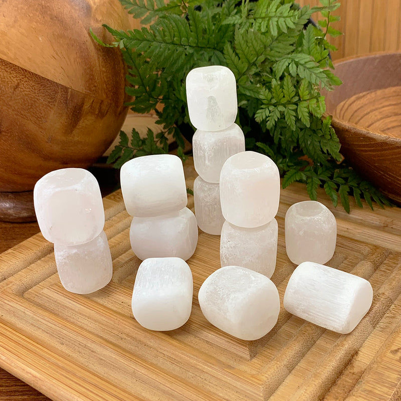 Cubo rodado de selenita