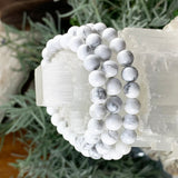 Pulsera Mala Howlita Blanca Con Bolsa De Terciopelo