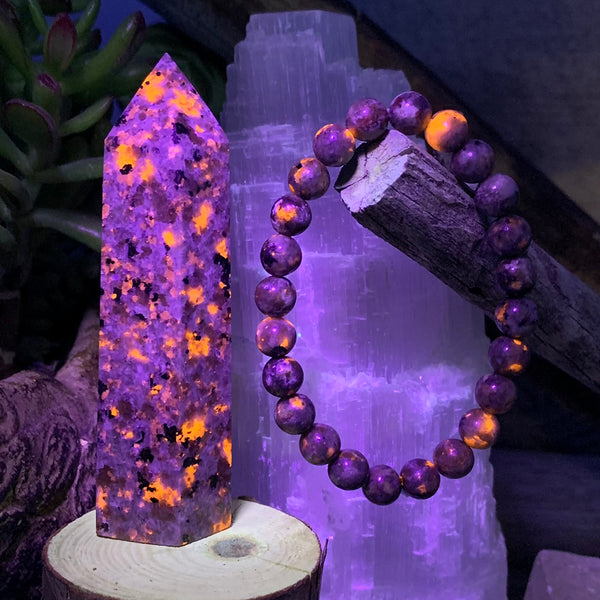 Yooperlite - The Stone the Glows + Mala armbandcomboset 👉 70% korting